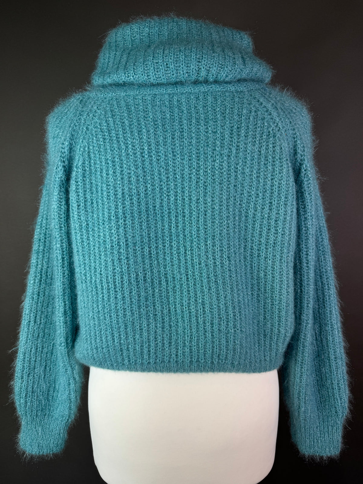 Sweter S