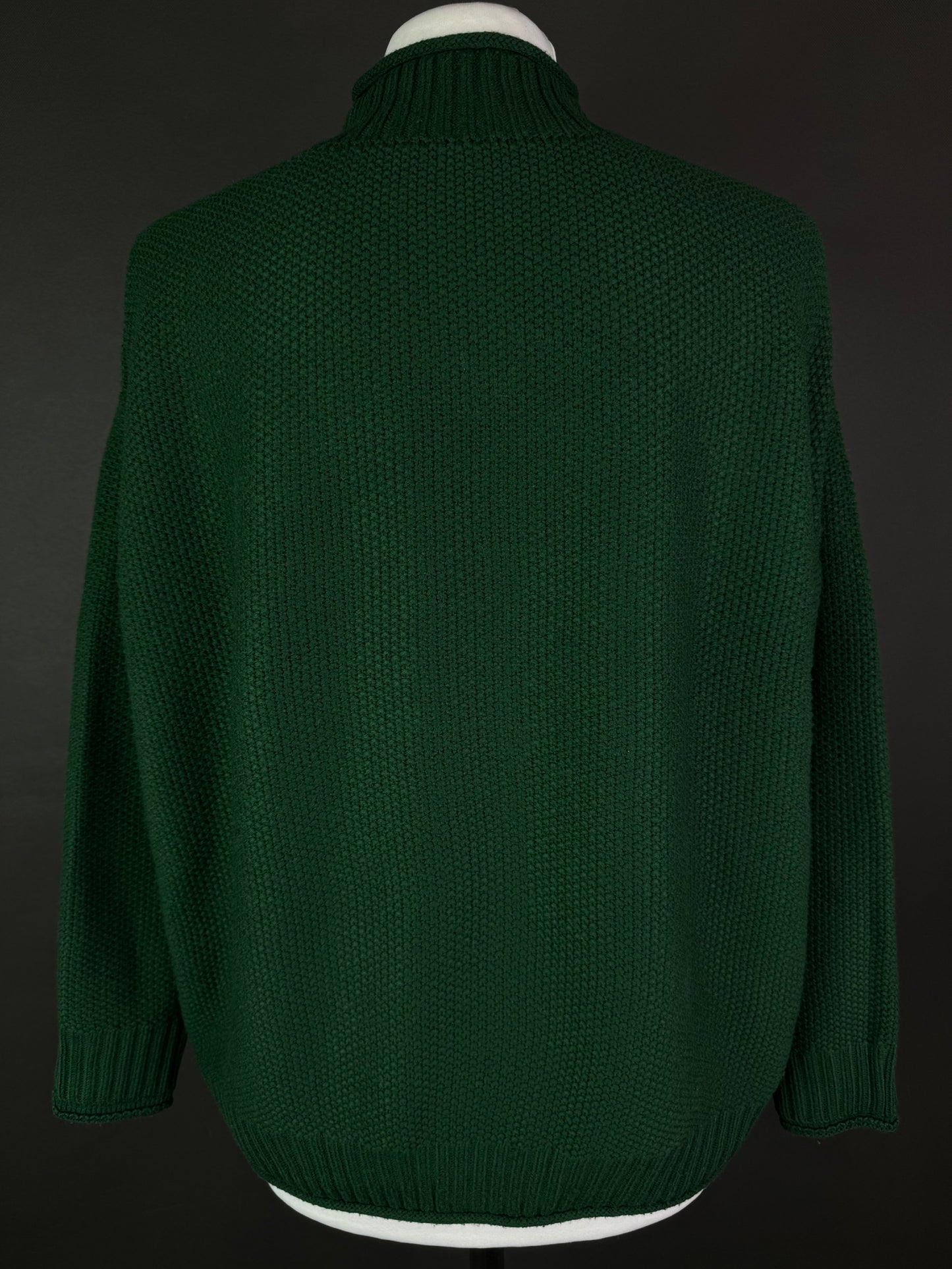 Sweter S