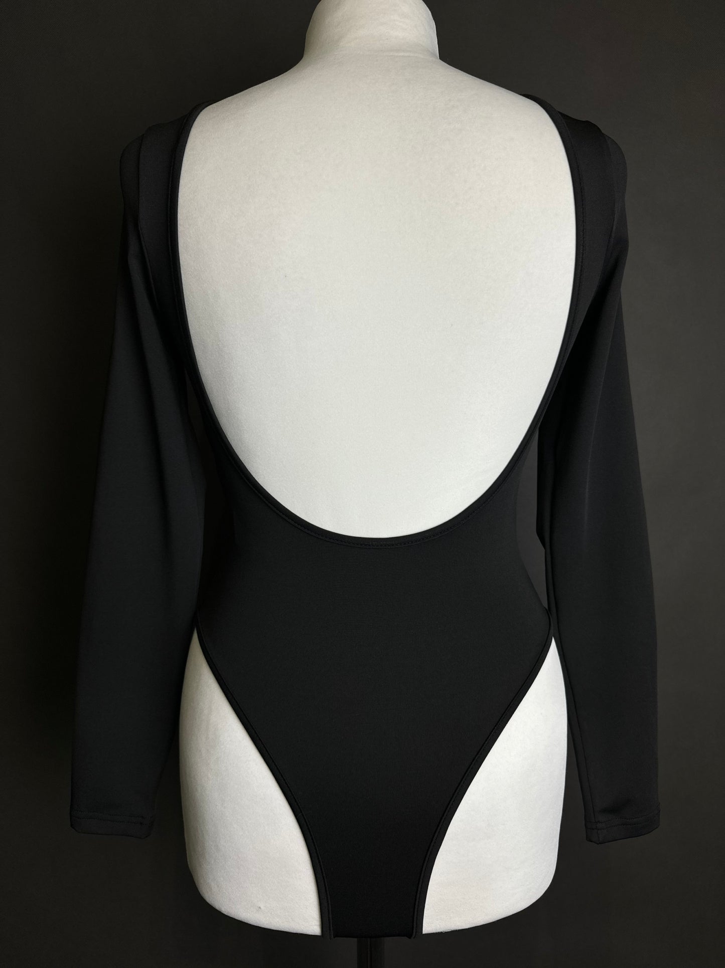 Body z odkrytymi plecami XS