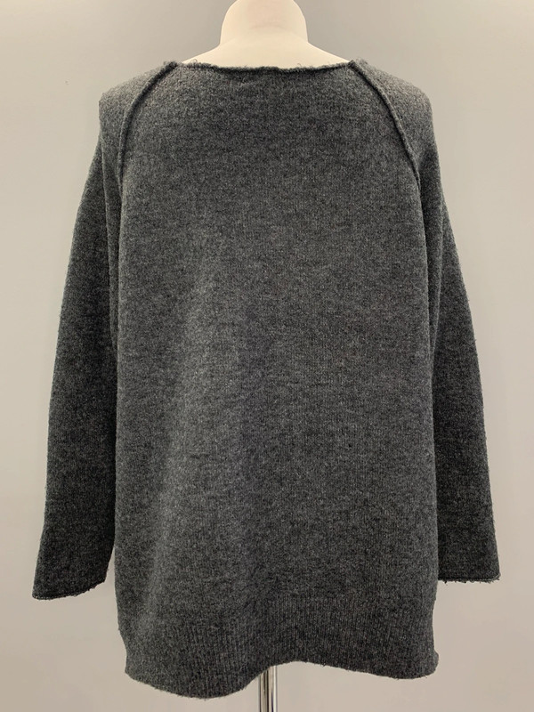 Sweter S