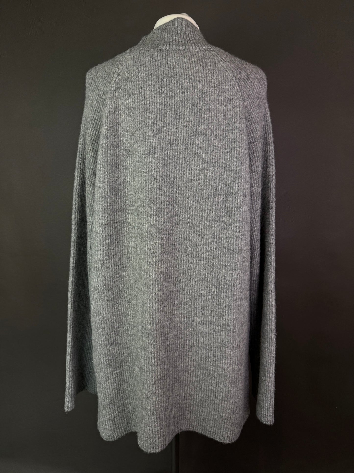 Długi sweter XL