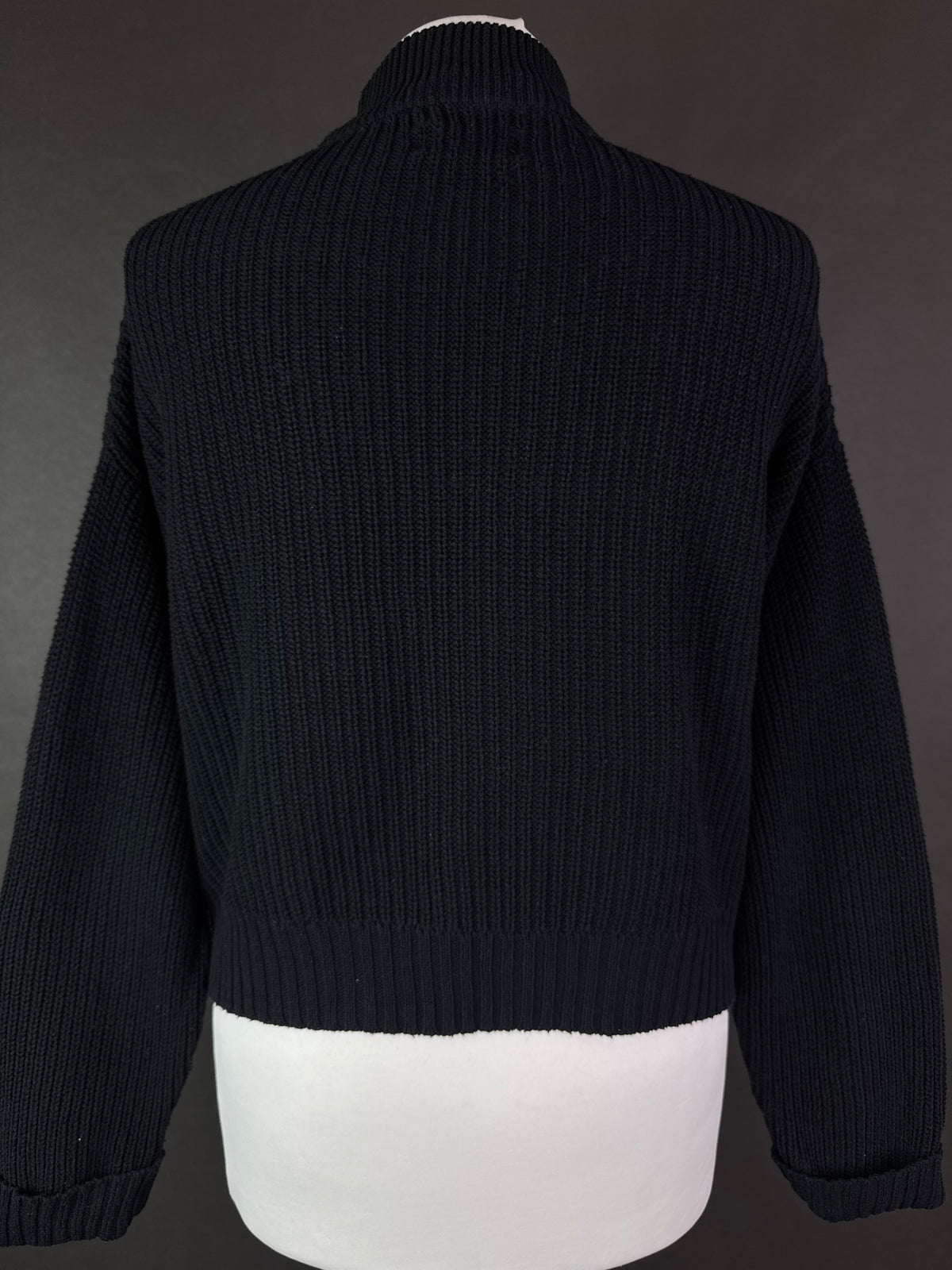 Sweter S