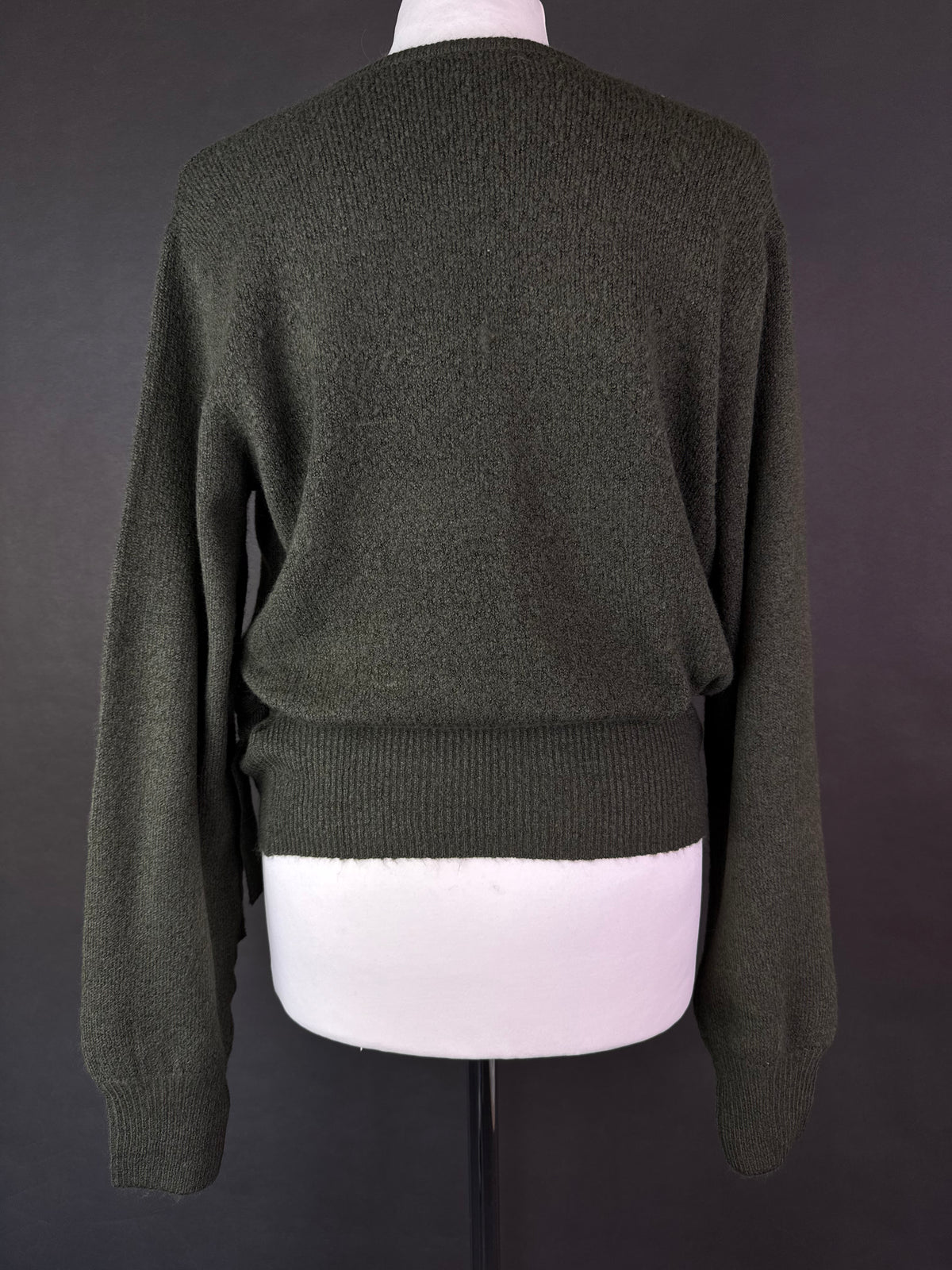 Sweter z wiązaniem XL
