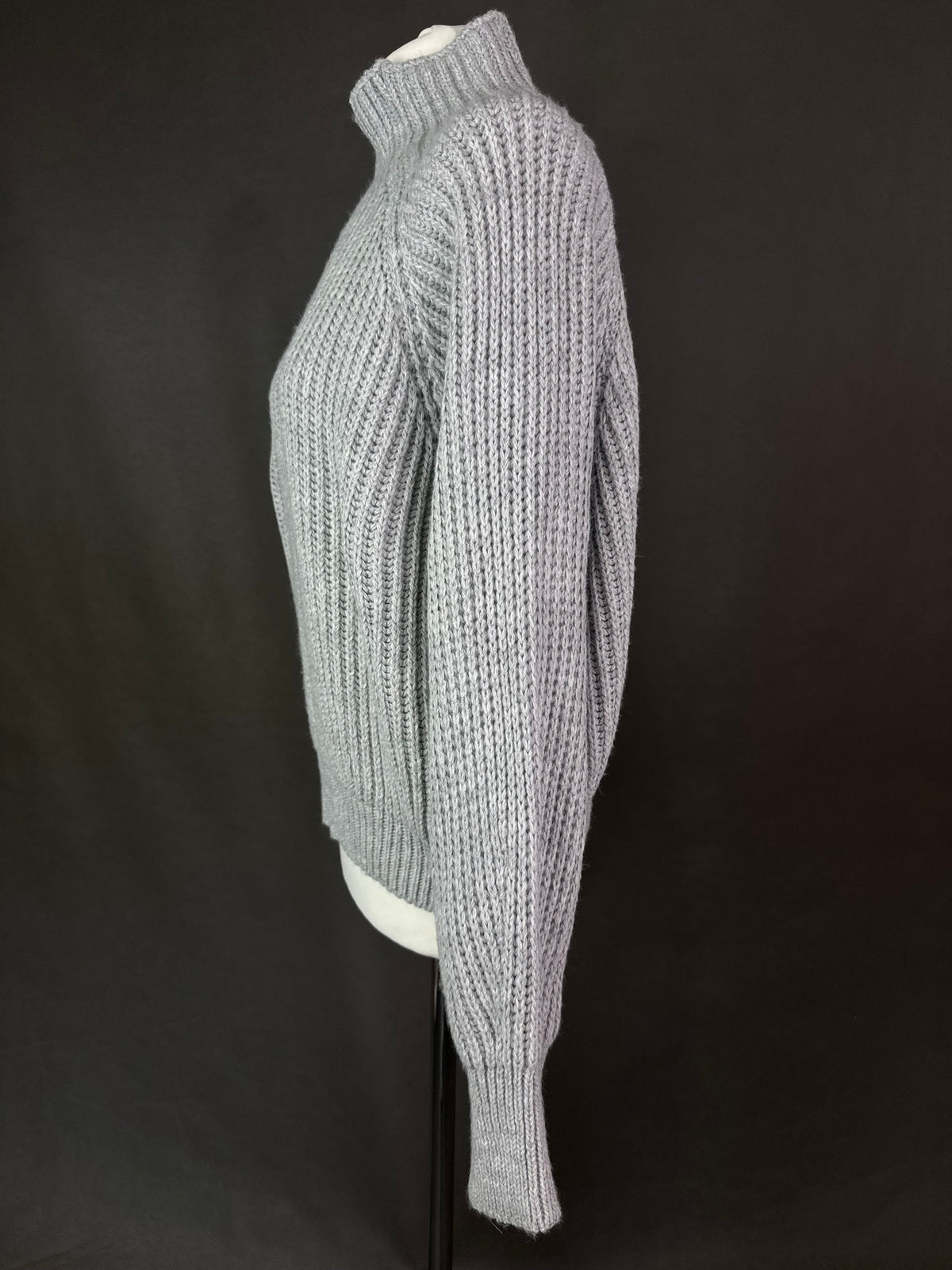 Sweter L