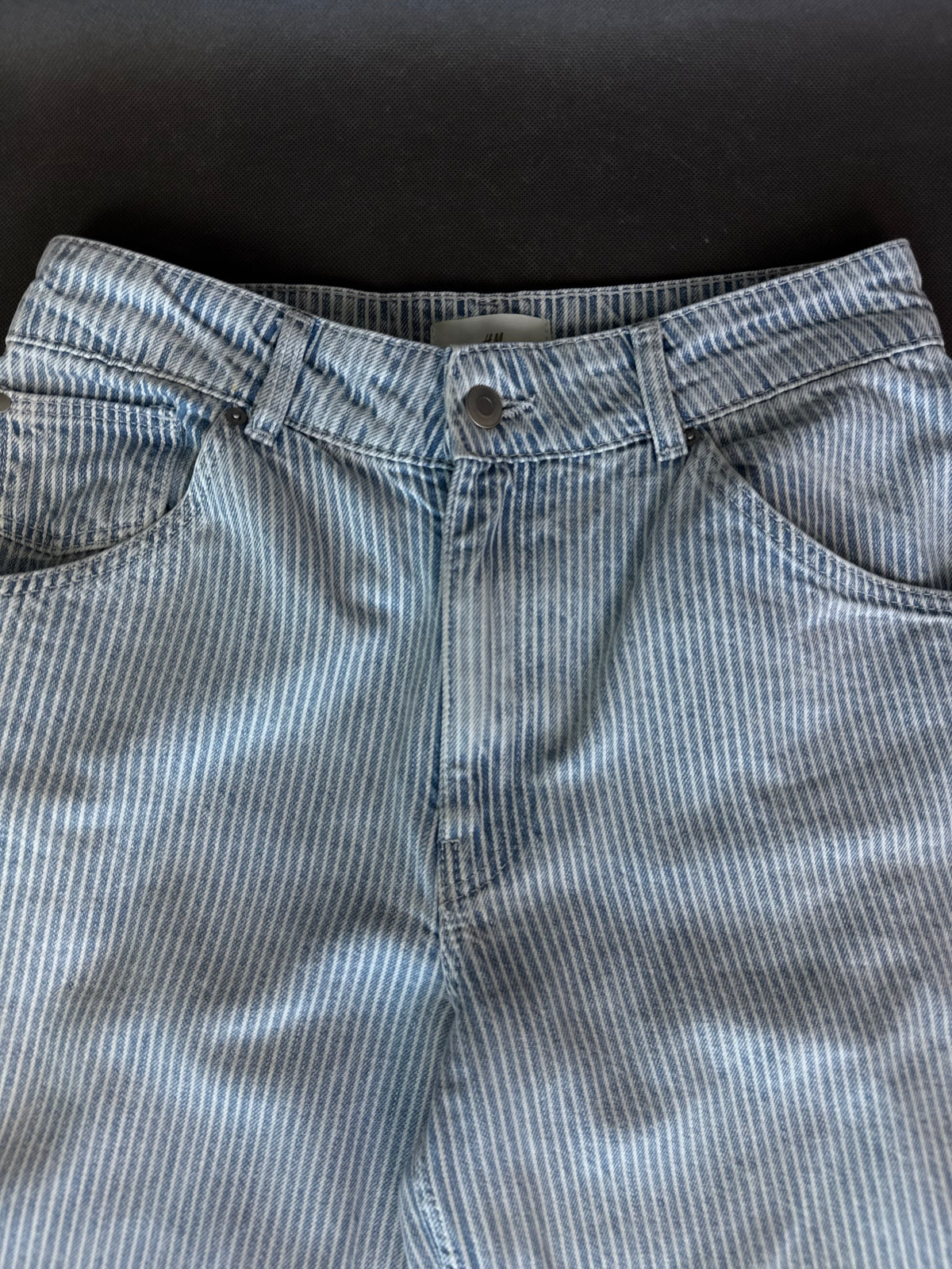 Spodnie jeansowe w paski M