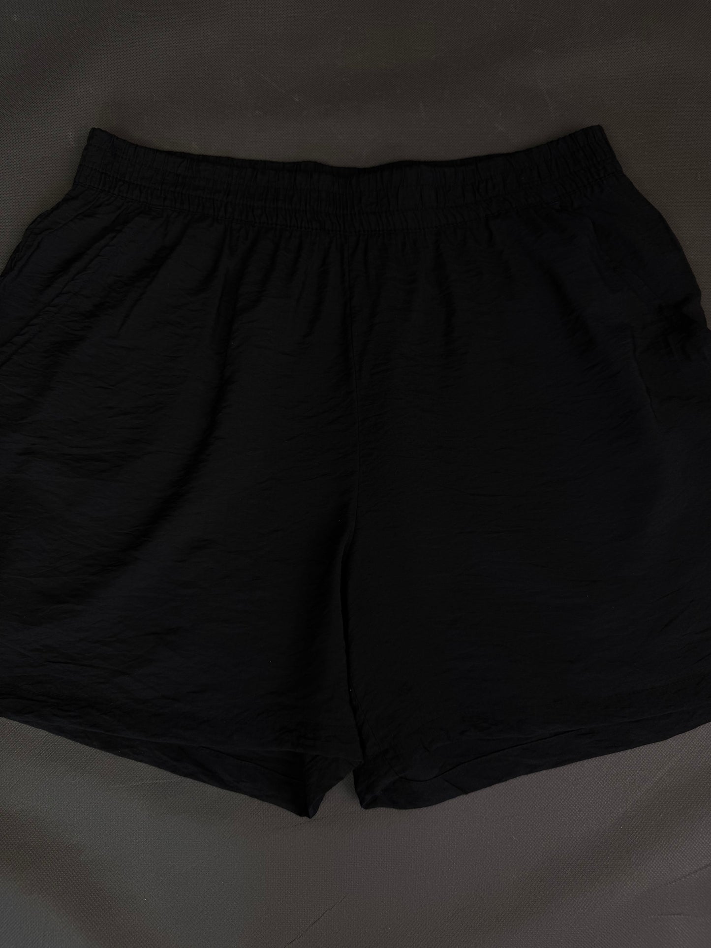 Krótkie spodenki L/XL