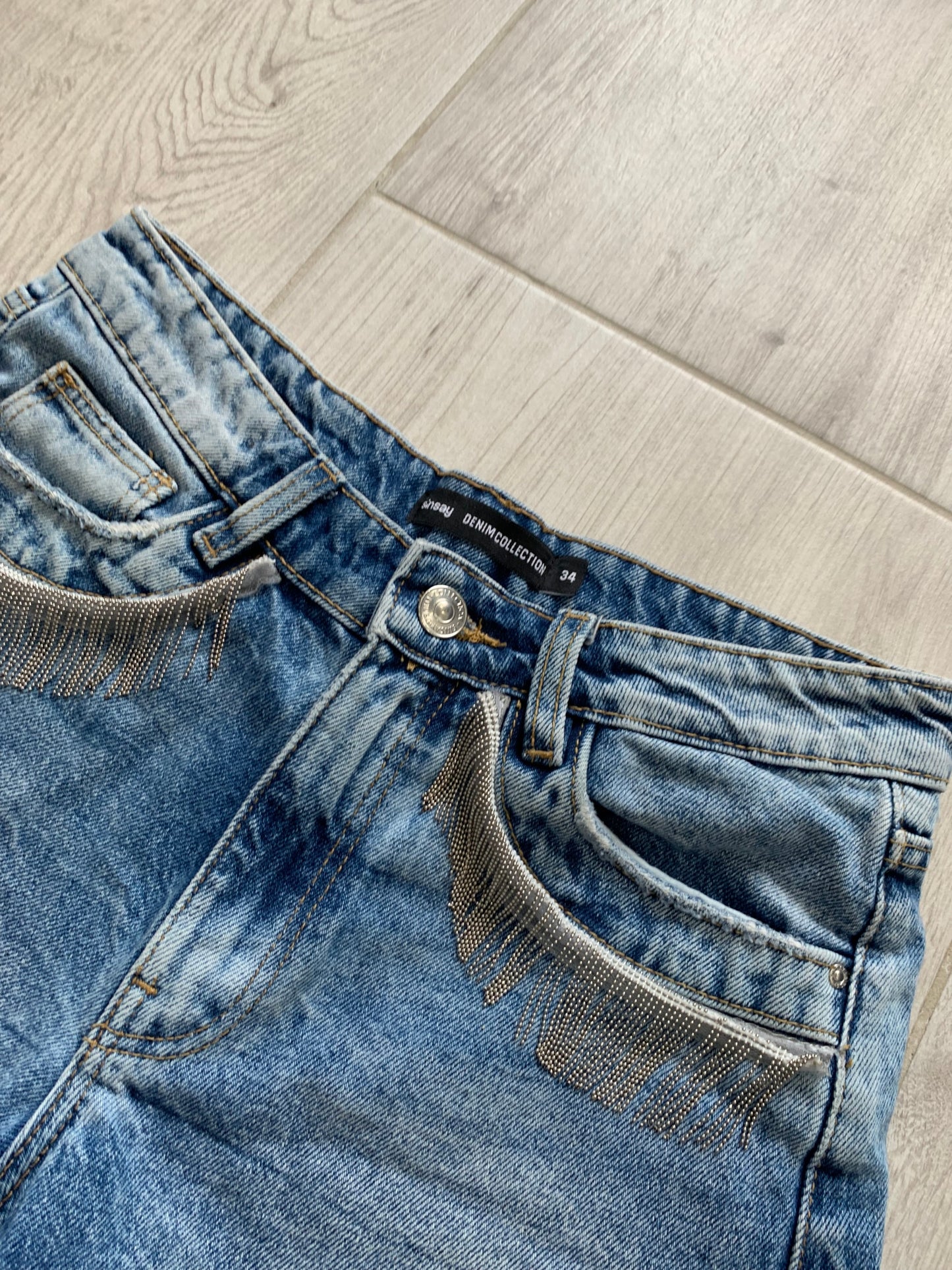 Krótkie spodenki jeansowe XS