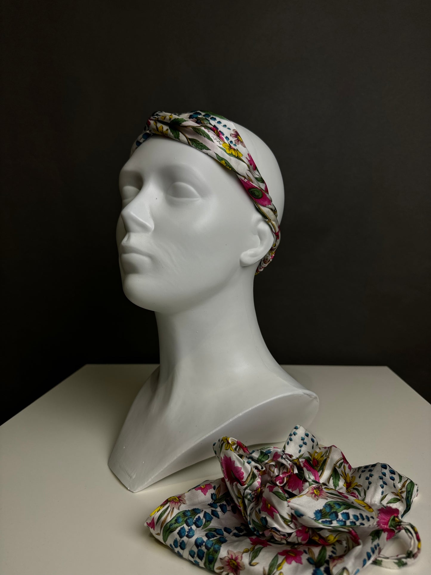 Zestaw opaska i scrunchie