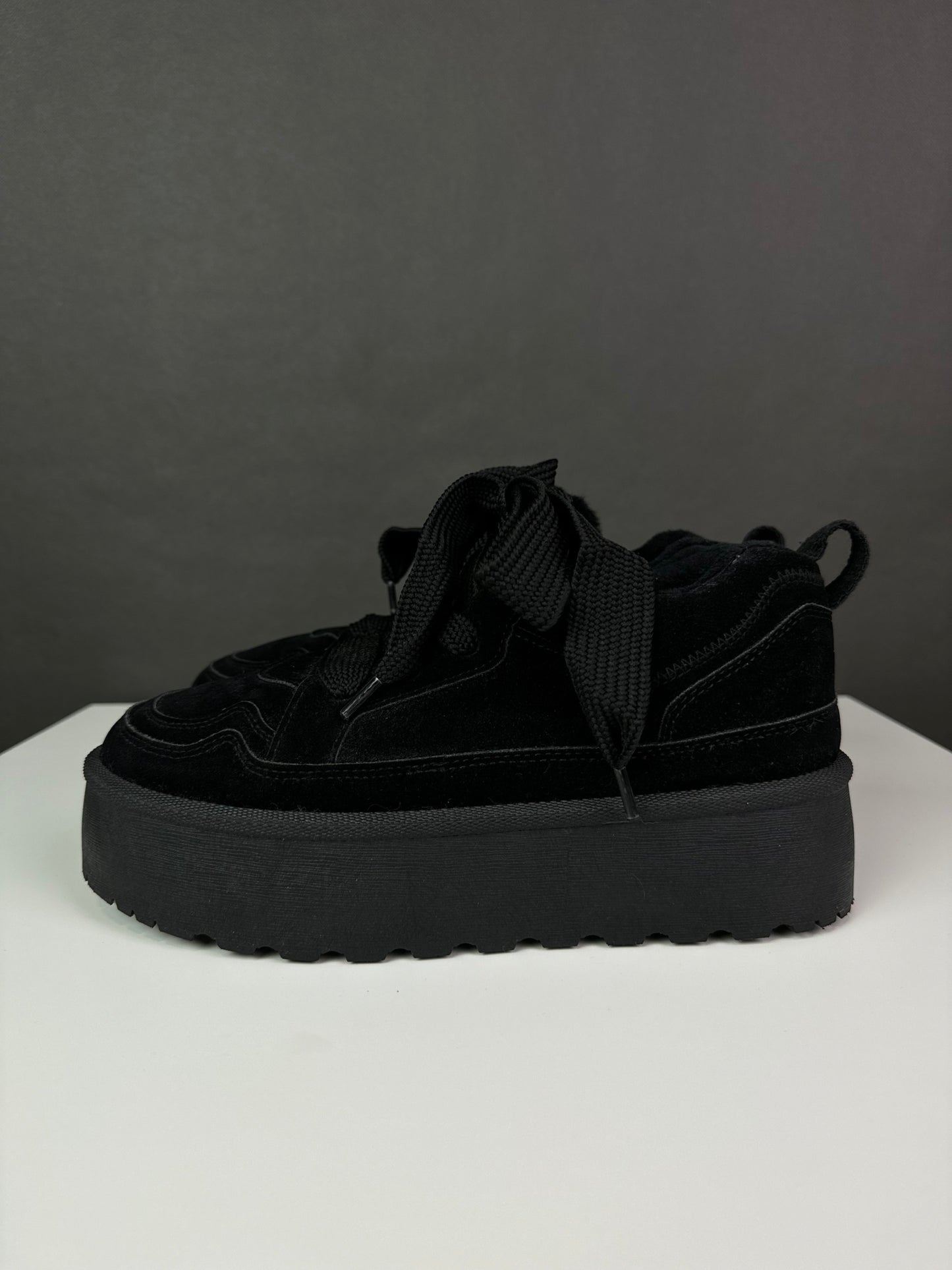 Ocieplane buty na platformie 40