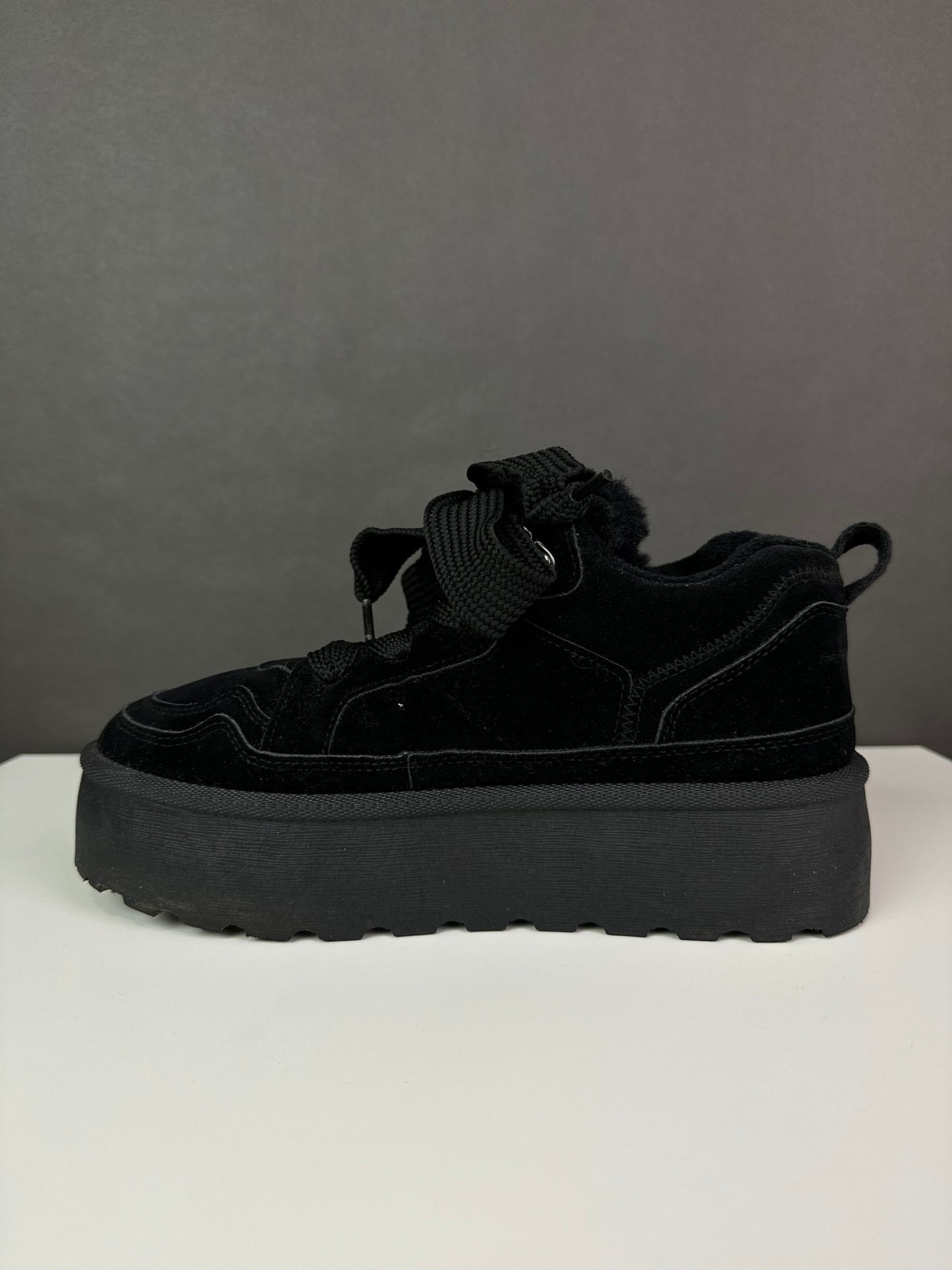 Ocieplane buty na platformie 40