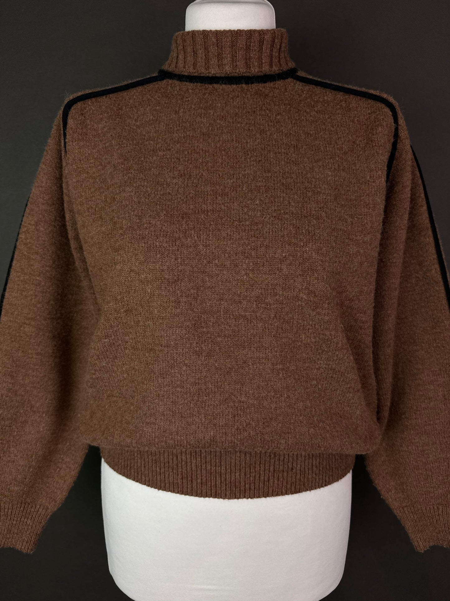 Sweter S