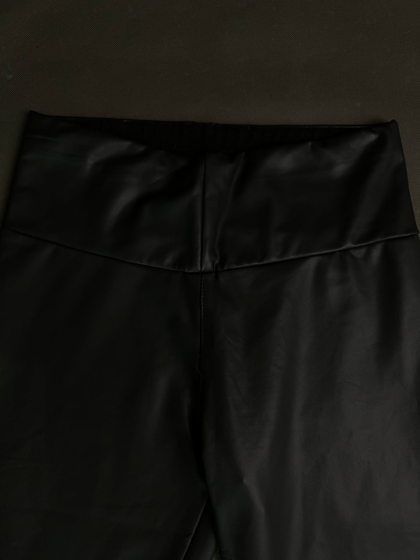 Legginsy z ekoskóry M