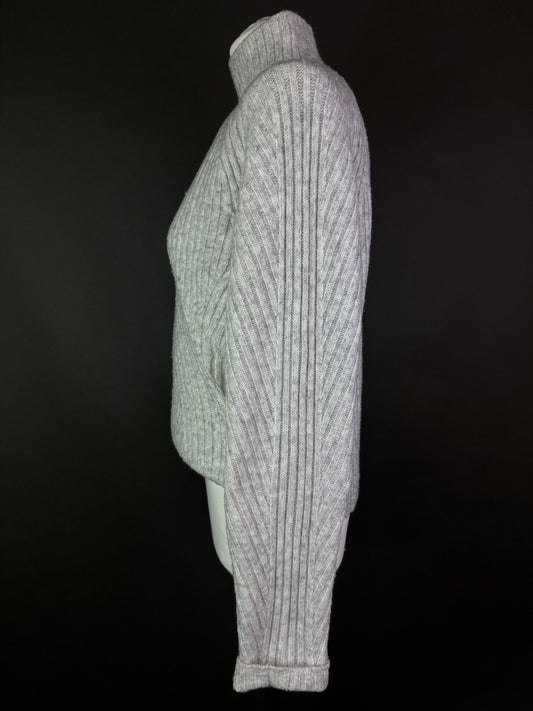Sweter M