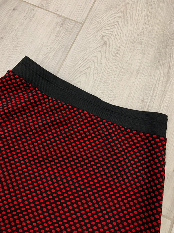 Spódnica w kropki M/L