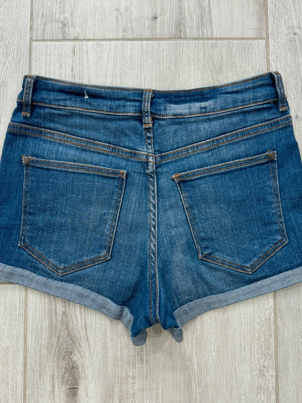 Krótkie spodenki jeansowe XS