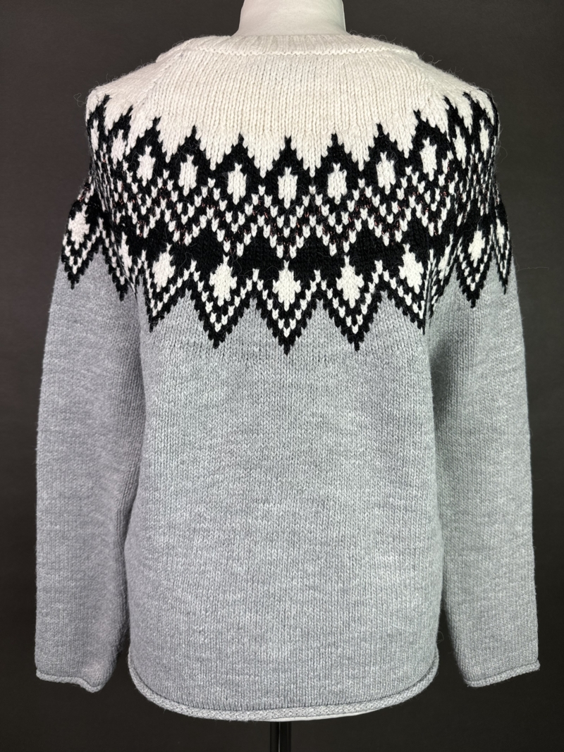 Sweter XS - obrazek 3