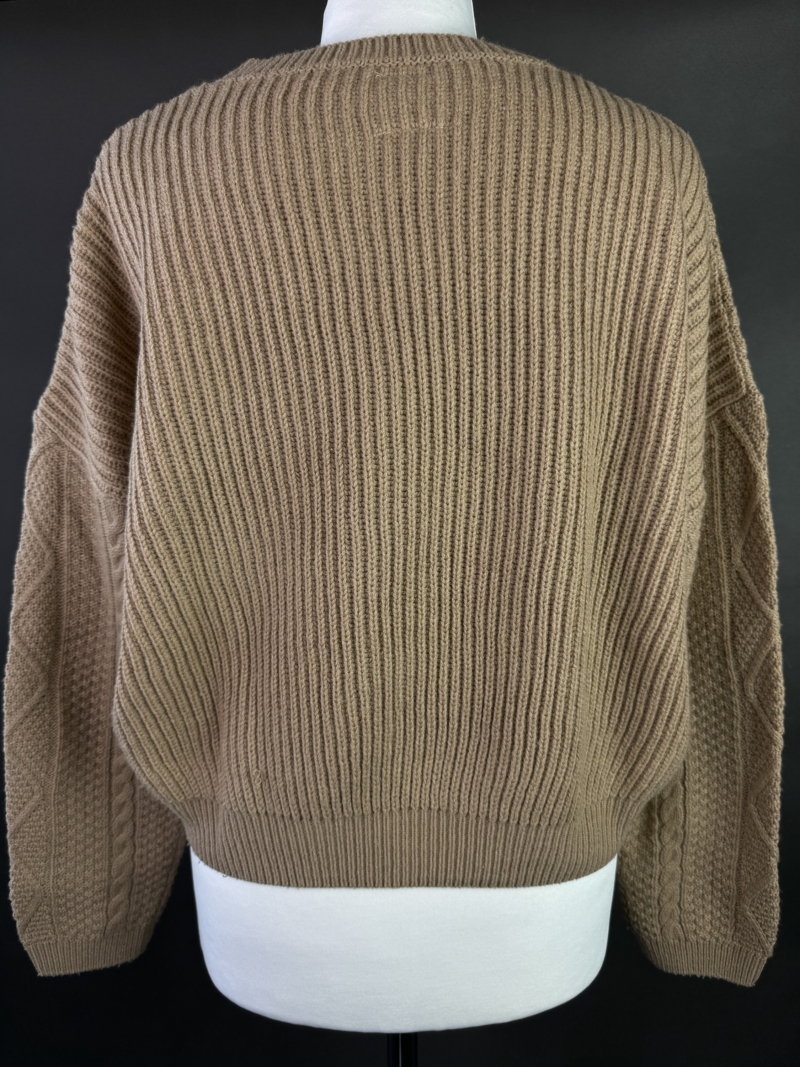 Sweter L - obrazek 3