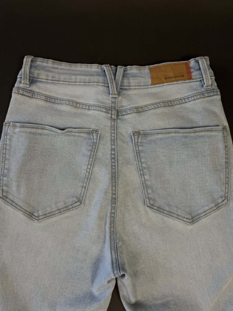 Spodnie jeansowe M - obrazek 4