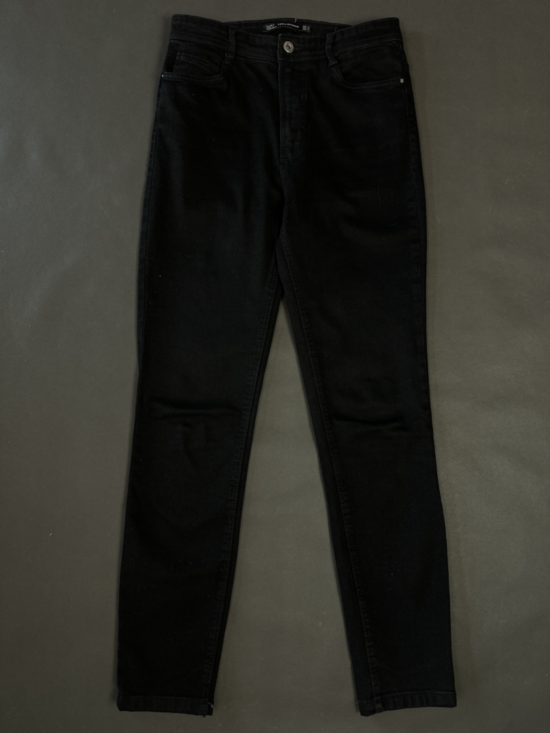 Spodnie jeansowe M - obrazek 2