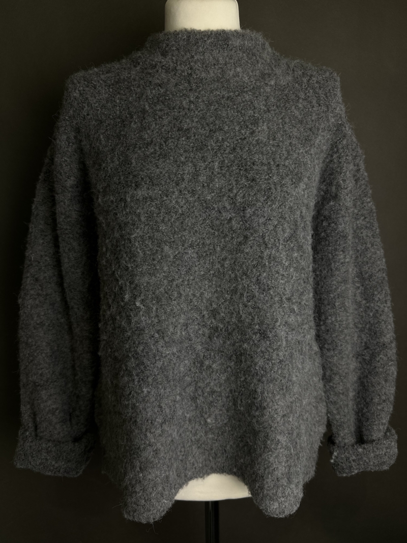 Sweter S
