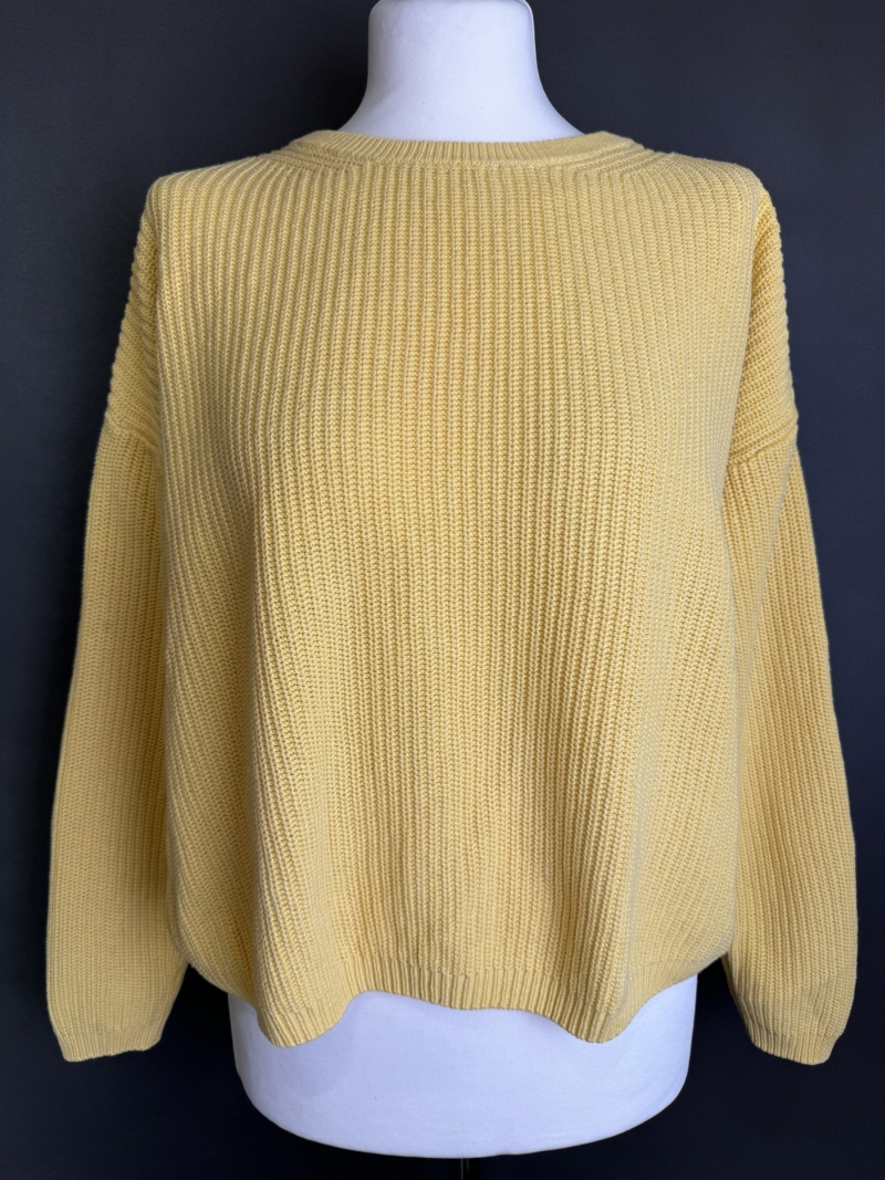 Sweter S