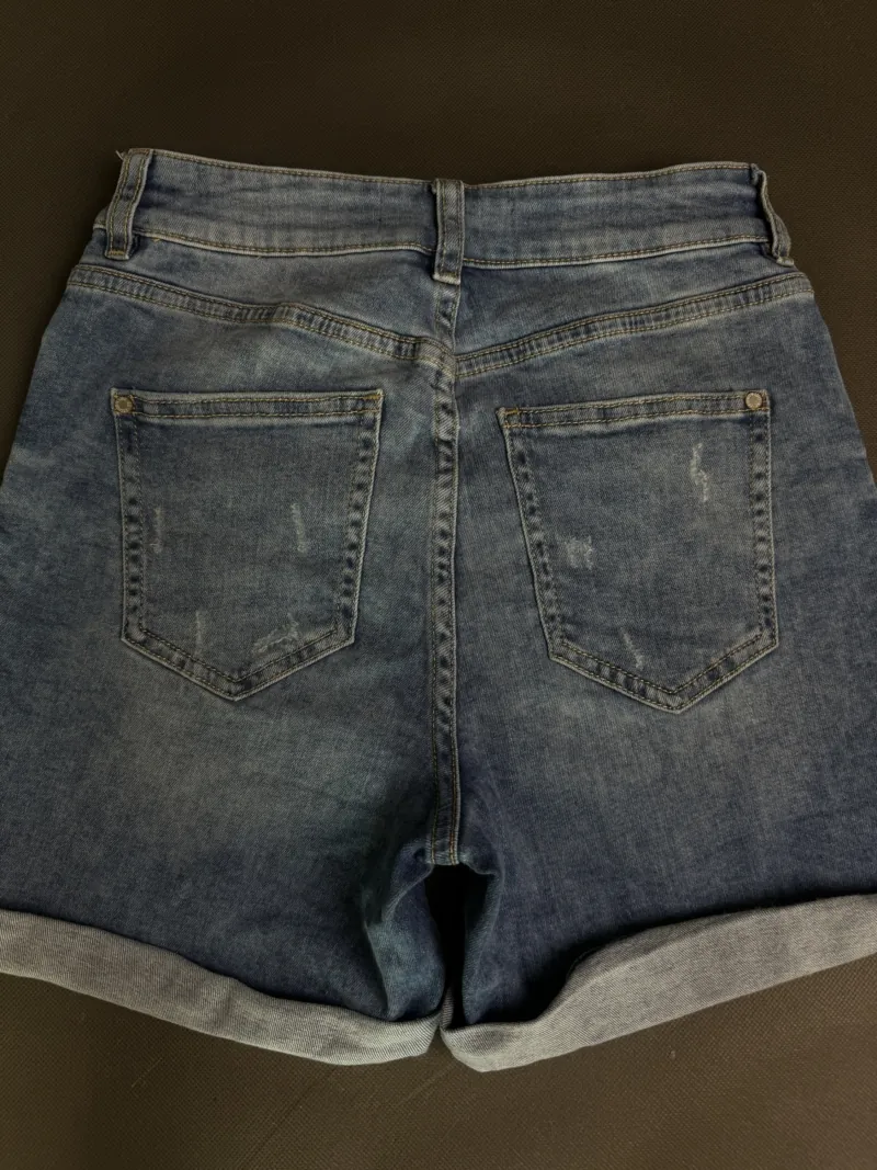 Krótkie spodenki jeansowe XS - obrazek 3