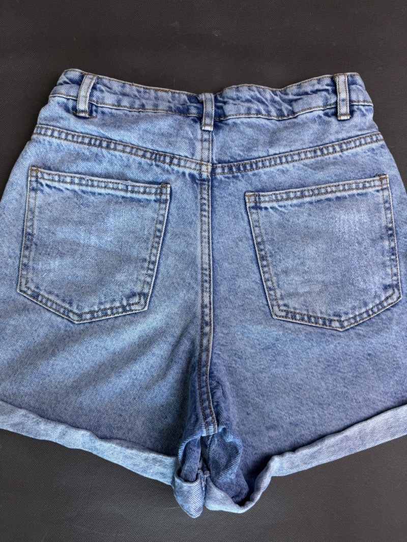 Krótkie spodenki jeansowe XS - obrazek 2