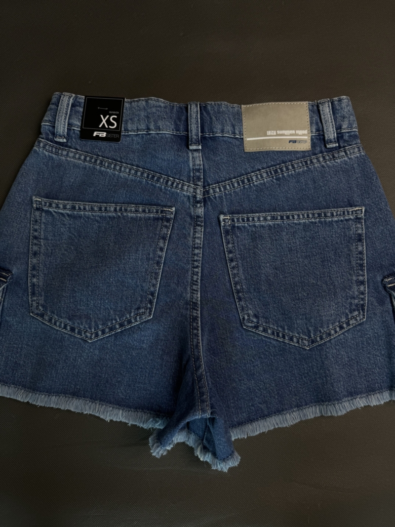 Krótkie spodenki jeansowe XS - obrazek 2