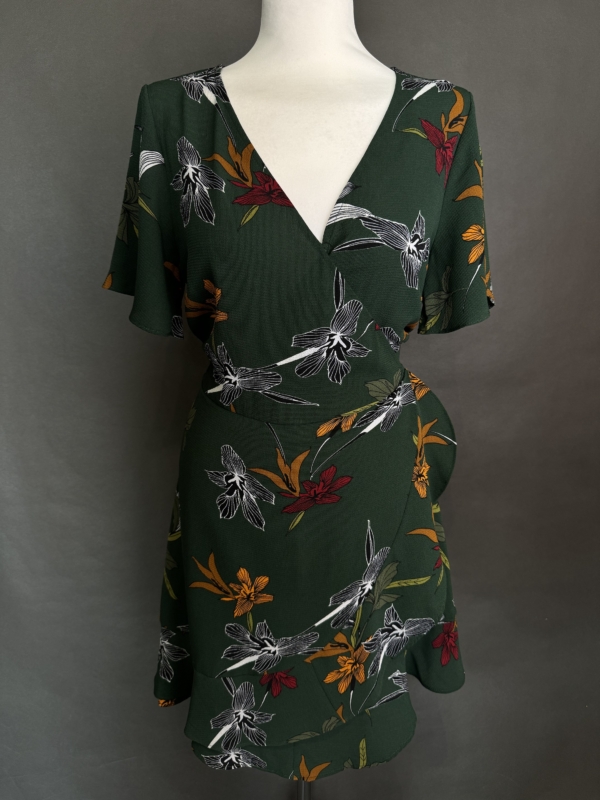 Sukienka z krótkim rękawem M