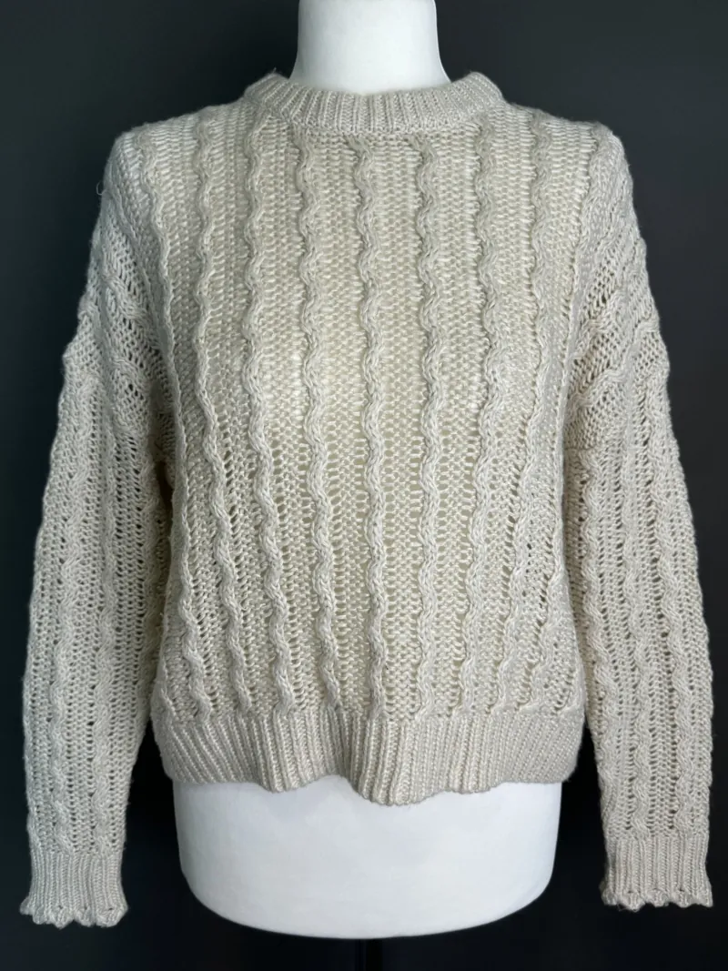 Sweter S
