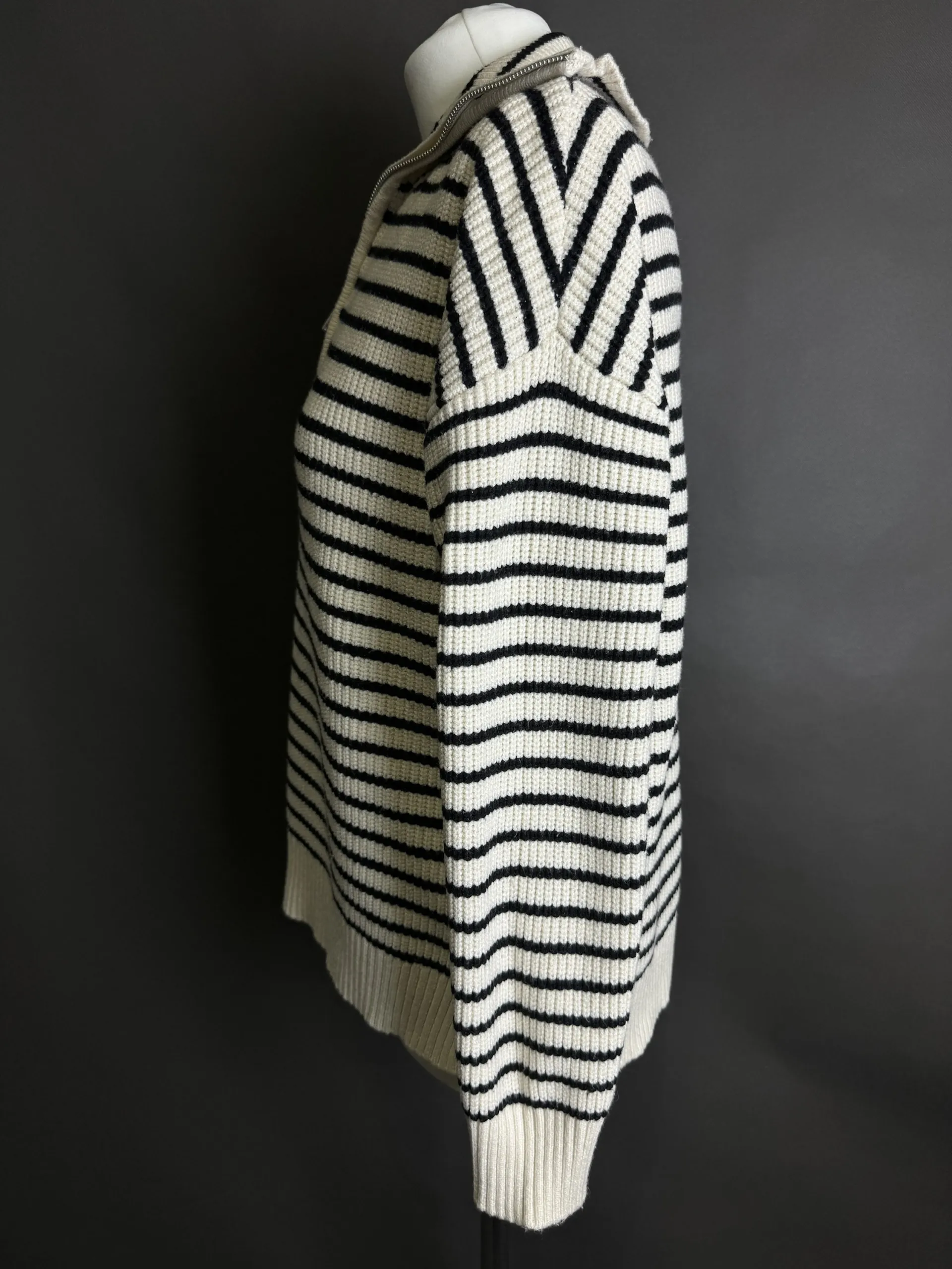 Sweter M - obrazek 2