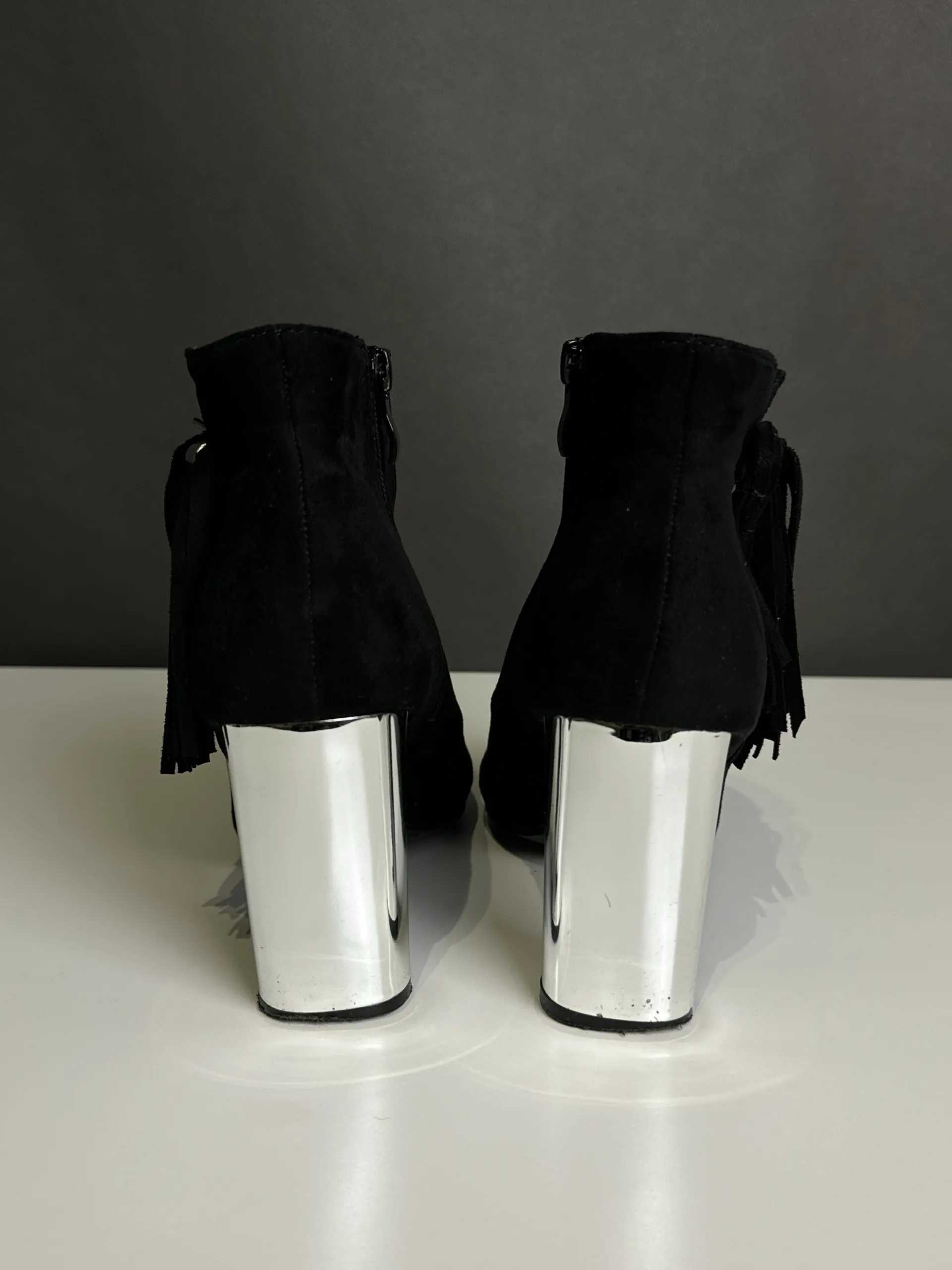 Botki na słupku 39 - obrazek 3