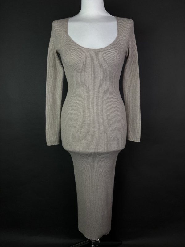 Dzianinowa sukienka midi S