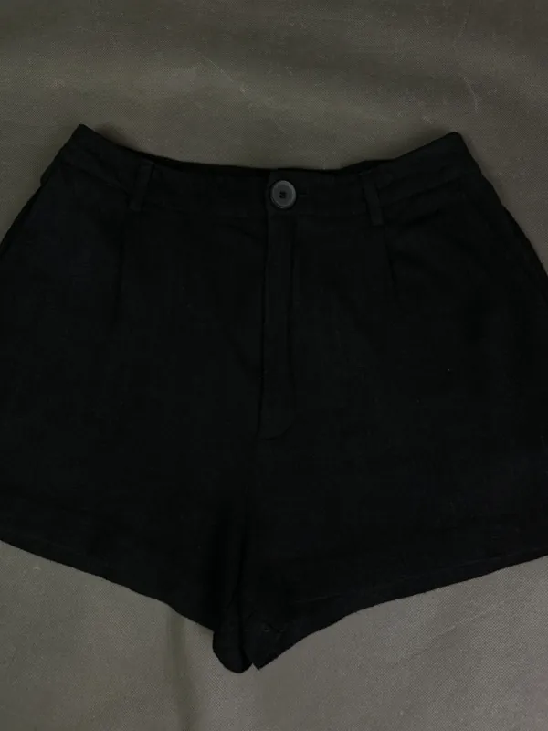 Krótkie spodenki z lnem S